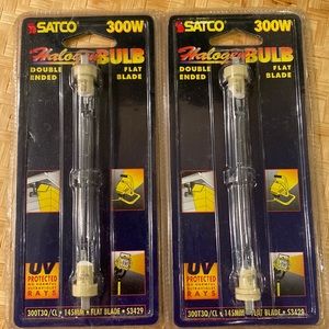 (2) SATCO 300 W Halogen double ended FLAT BLADE